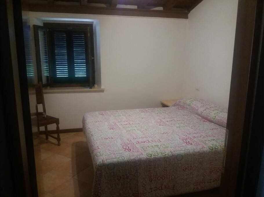 Ospitaci Appartamenti Giove Valtopina Habitación foto